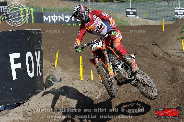 ROB_4185 (Copy).JPG